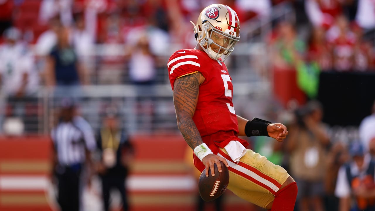 49ers' Trey Lance in for injured Jimmy Garoppolo against Seahawks