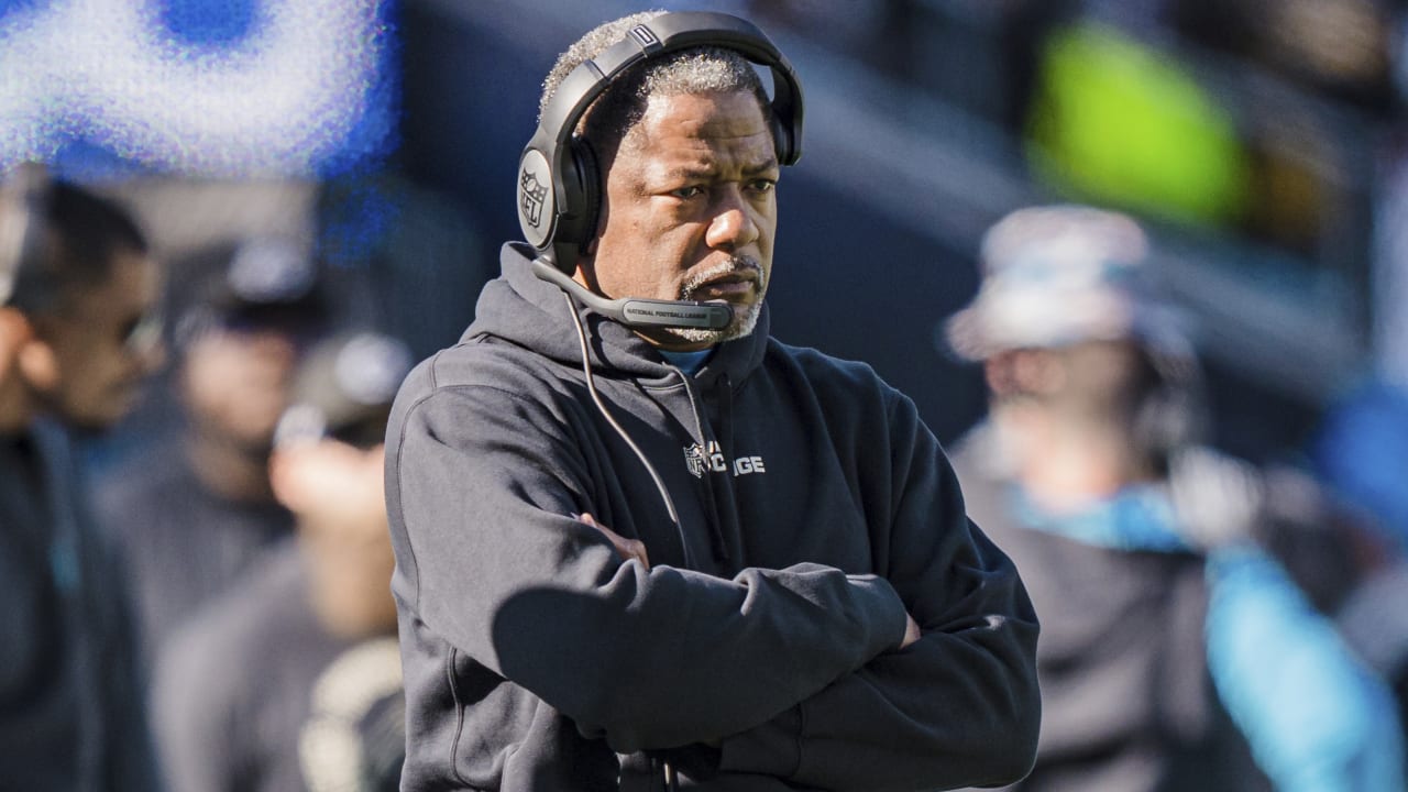 Giants interview Panthers defensive coordinator Steve Wilks for