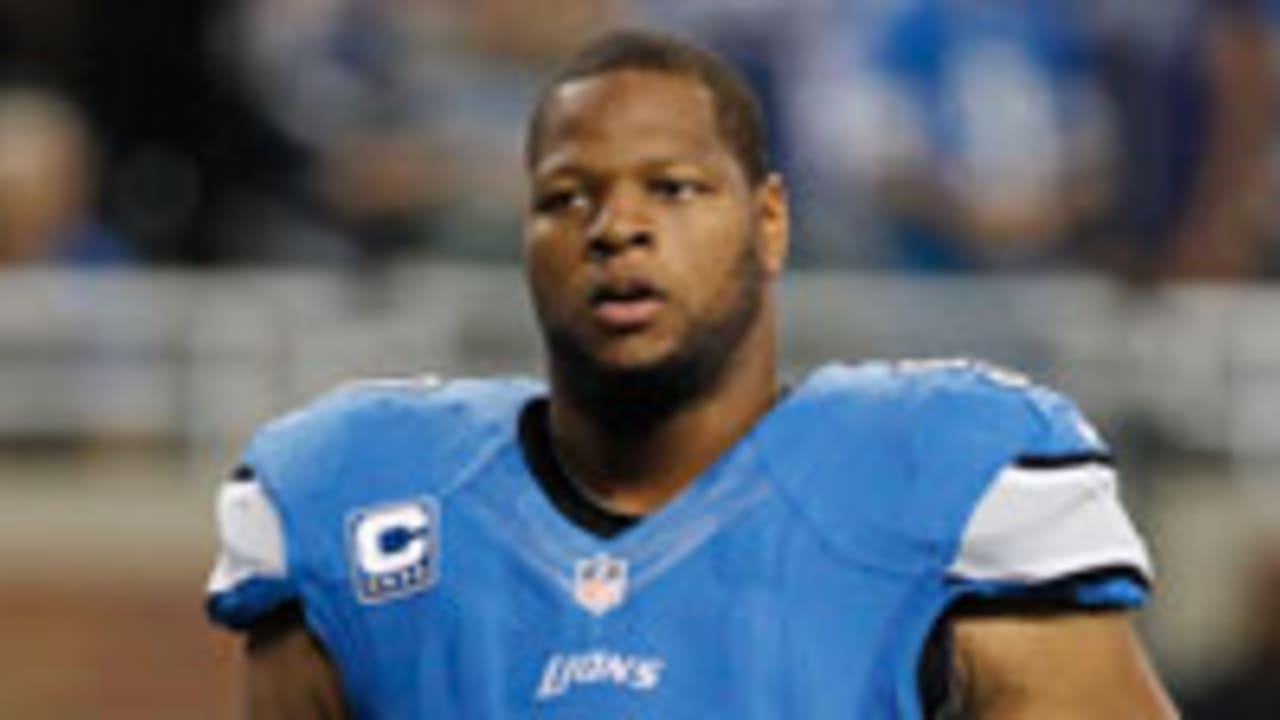 Ndamukong-Suh-sl-130910.jpg