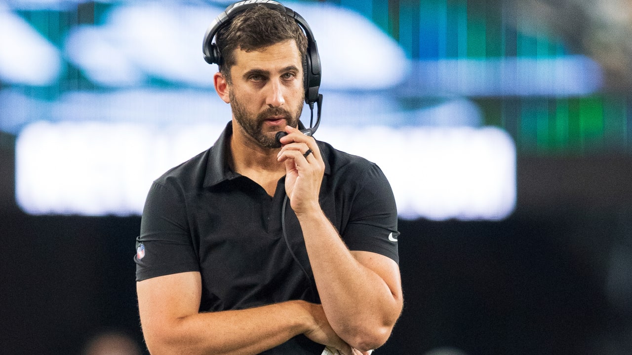 Eagles Coach Nick Sirianni's 'Beat Dallas' T-Shirt Gets Trolled by Dallas  Cowboys - FanNation Dallas Cowboys News, Analysis and More