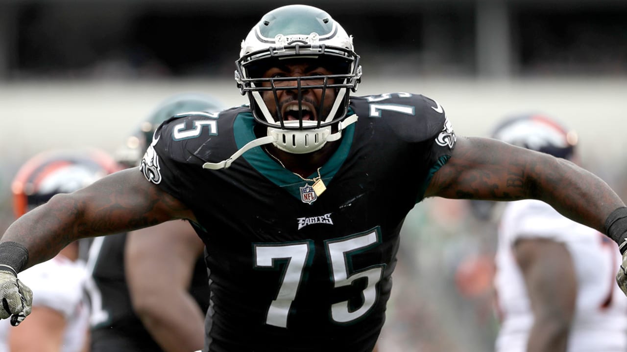 Eagles re-signing defensive end Vinny Curry to one-year deal