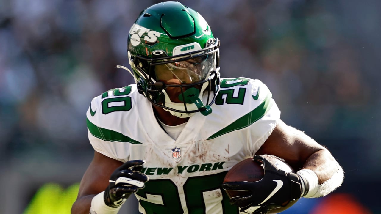 Jets GM Joe Douglas 'hopeful' that Breece Hall returning for Week 1 is a  'possibility'