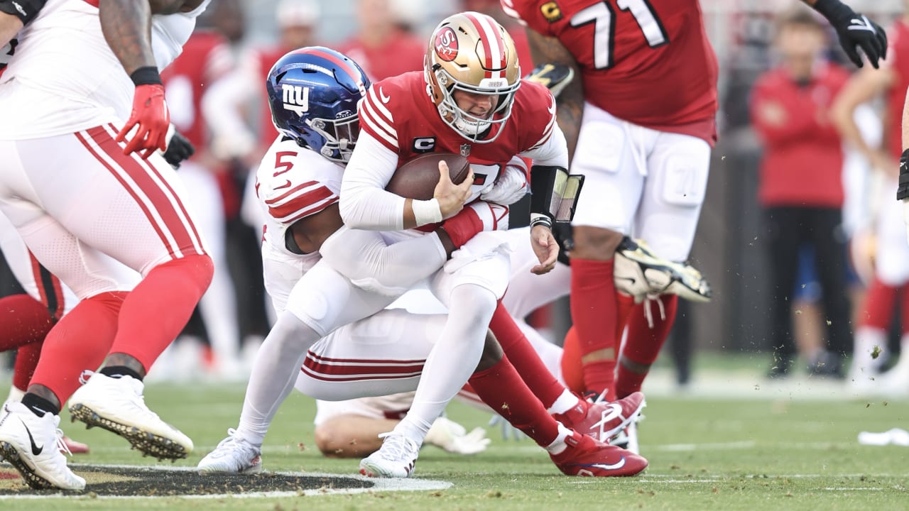 Sacks still eluding Giants' Kayvon Thibodeaux depite pressures