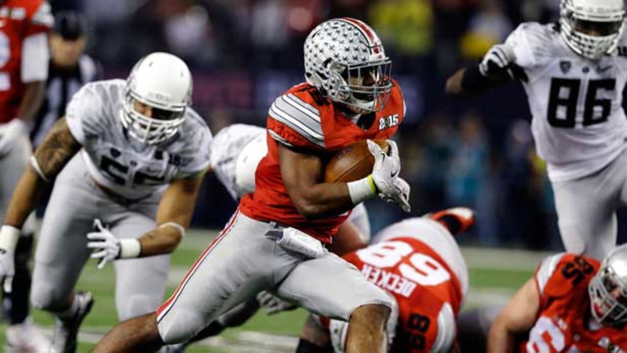 Ezekiel Elliott wins top Big Ten offensive player, leads 14 Ohio State  players on all-conference lists – The Lantern