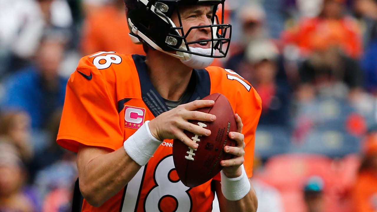Manning-Peyton-151009-SL.jpg