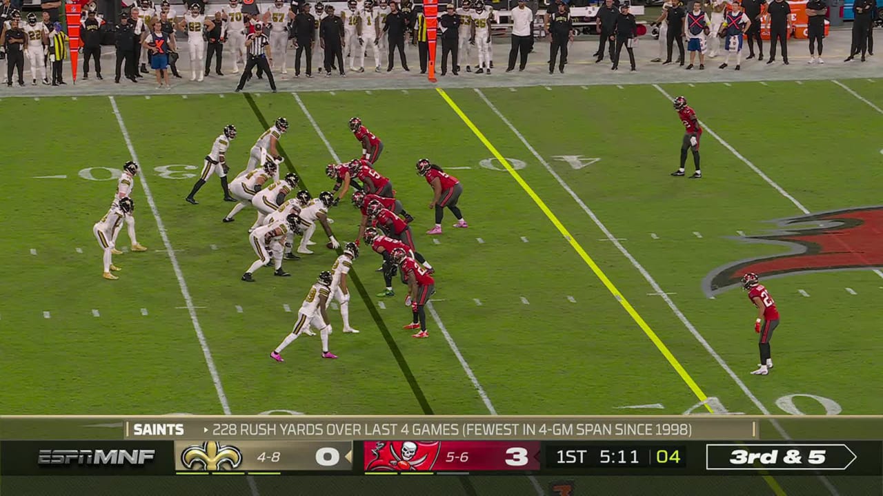 WATCH: Bucs LB Lavonte David gets huge 3rd-down sack vs. Saints