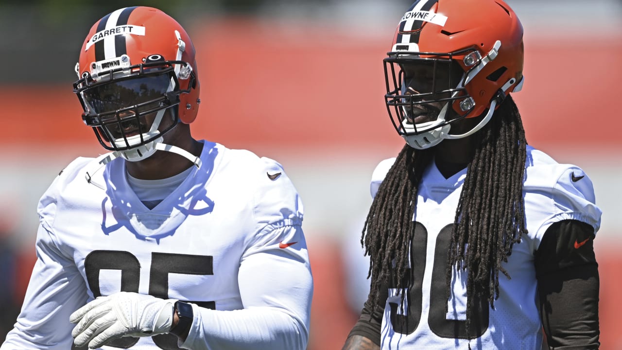 Cleveland Browns' defense hounding hyped offense with upgraded cast of  'dynamic playmakers