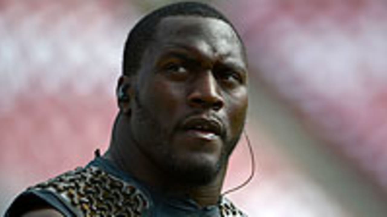 Chargers release 15-year vet Takeo Spikes