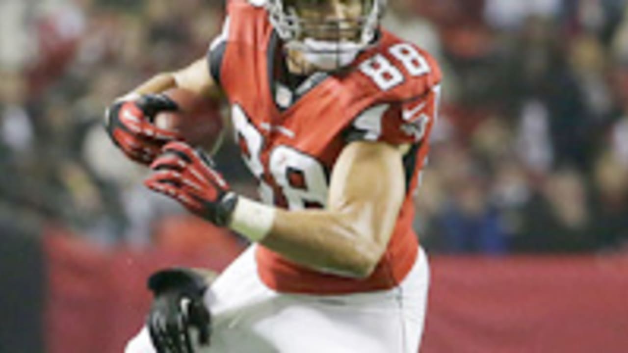 Tony-Gonzalez-sl-131210.jpg