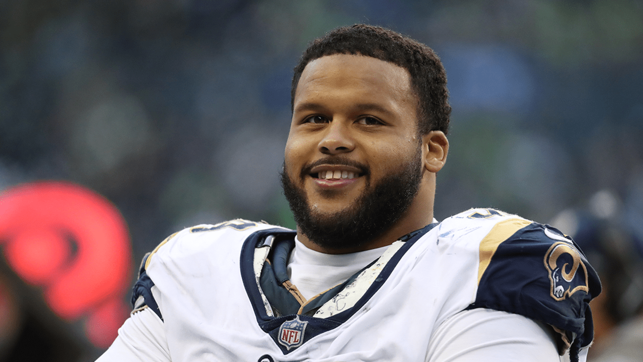 LA Rams agree six-year, $135m deal with Aaron Donald