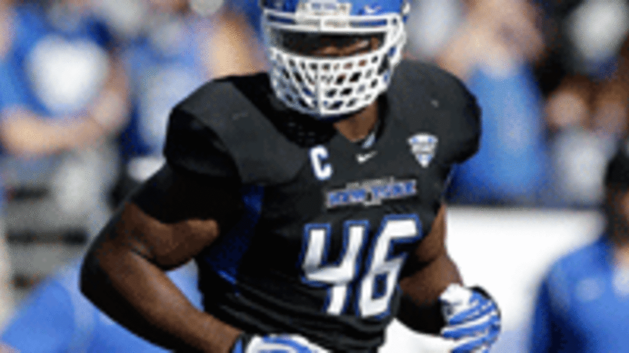 khalil-mack-spot_140421.jpg