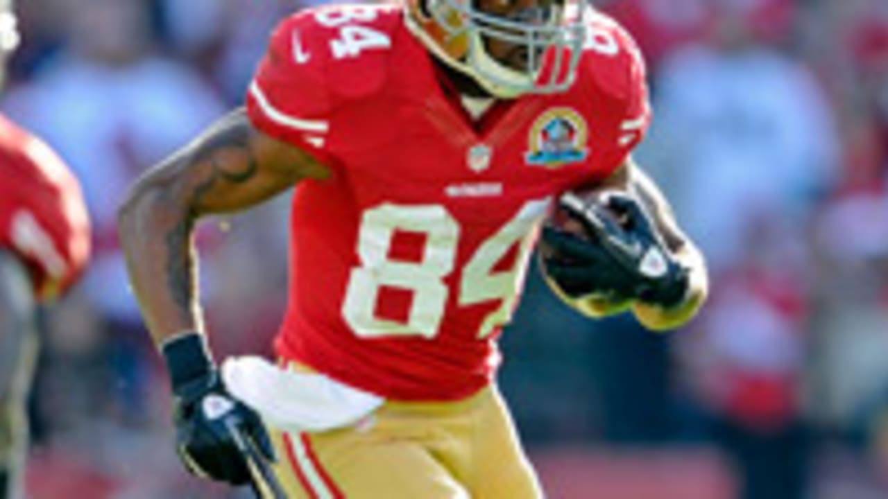 randy-moss-130304-spot.jpg