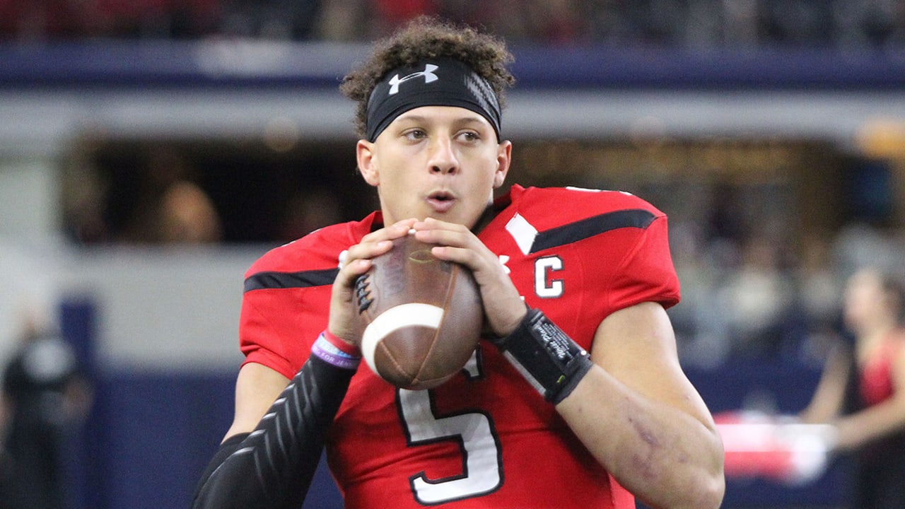 patrick-mahomes-170331-spot.jpg