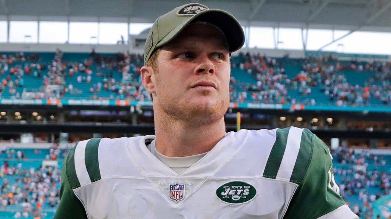 darnold-181130-SL