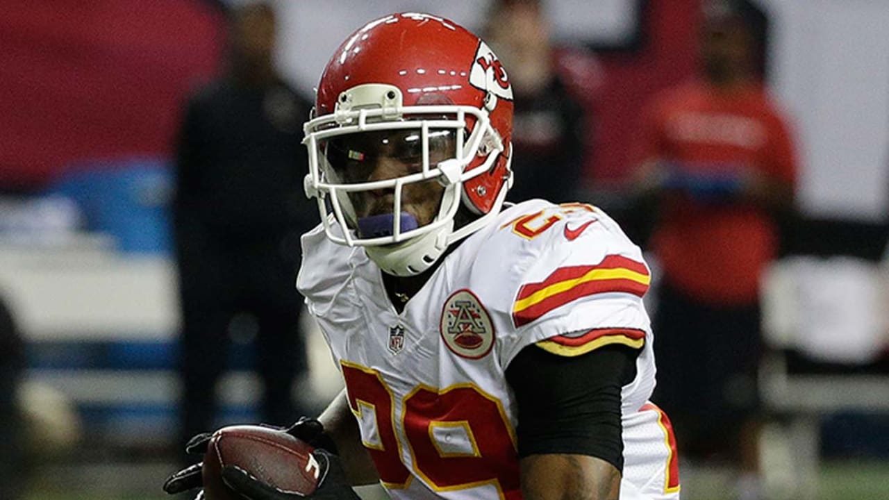 eric-berry-161204-sl.jpg
