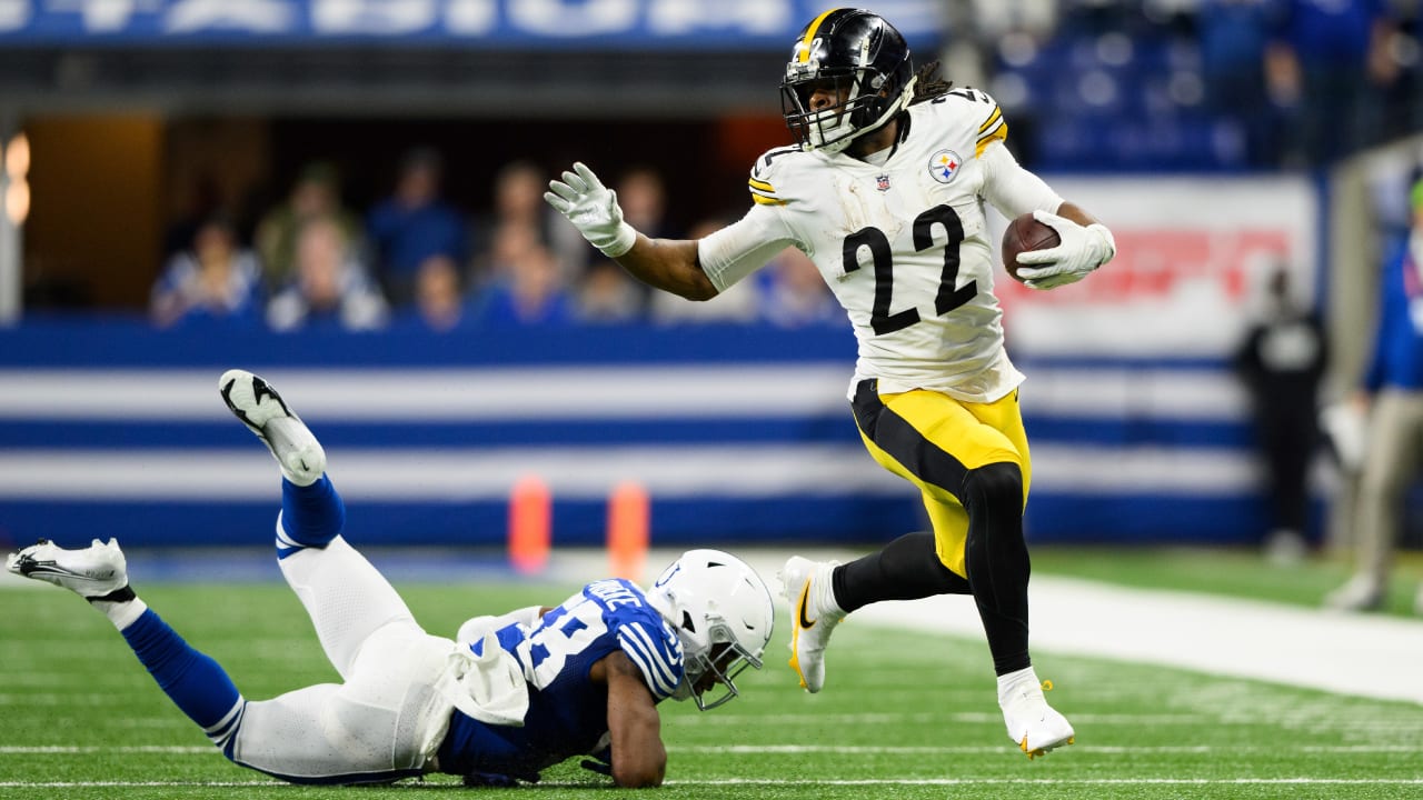 Steelers Sensational RB Najee Harris Gunning for 2022 Rushing Title?