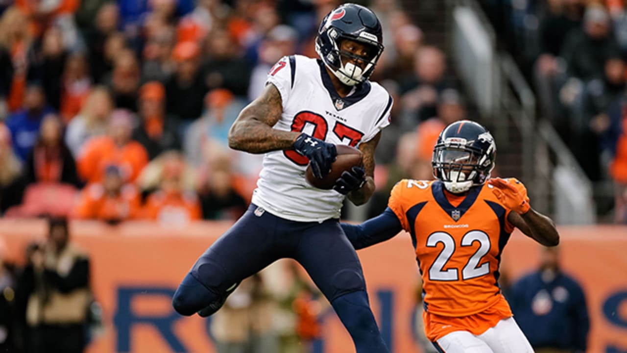 Demaryius Thomas pulls in tough toe-tap catch