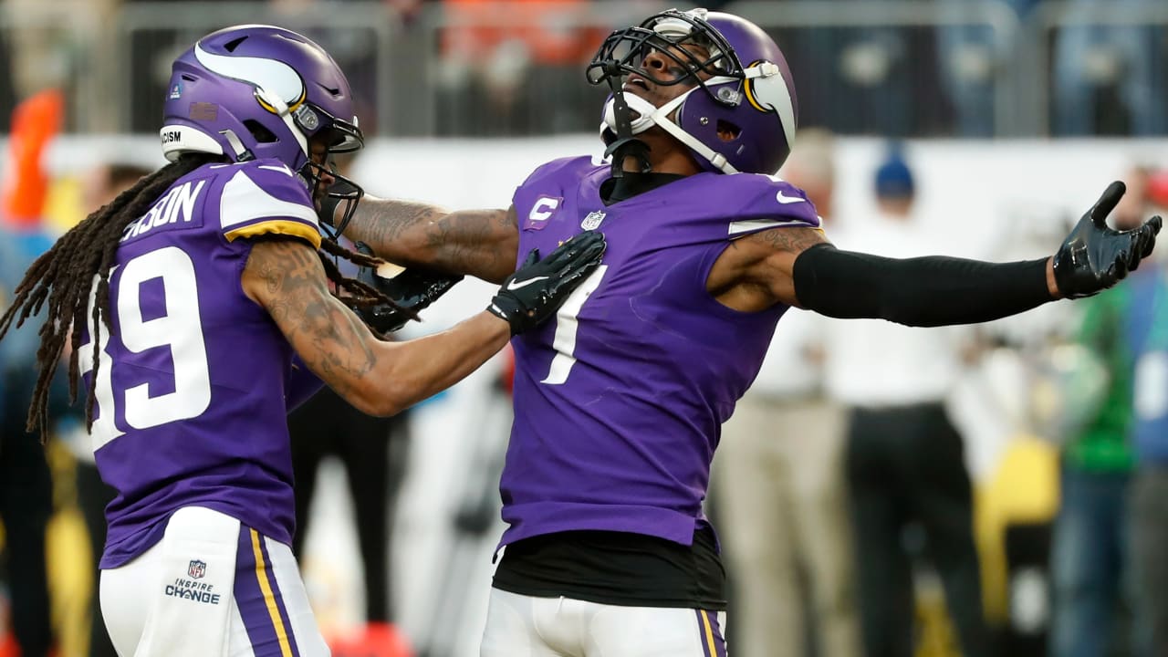 Cornerback Patrick Peterson hands out 'Edge Department' T-shirts to Vikings'  pass rushers – Twin Cities