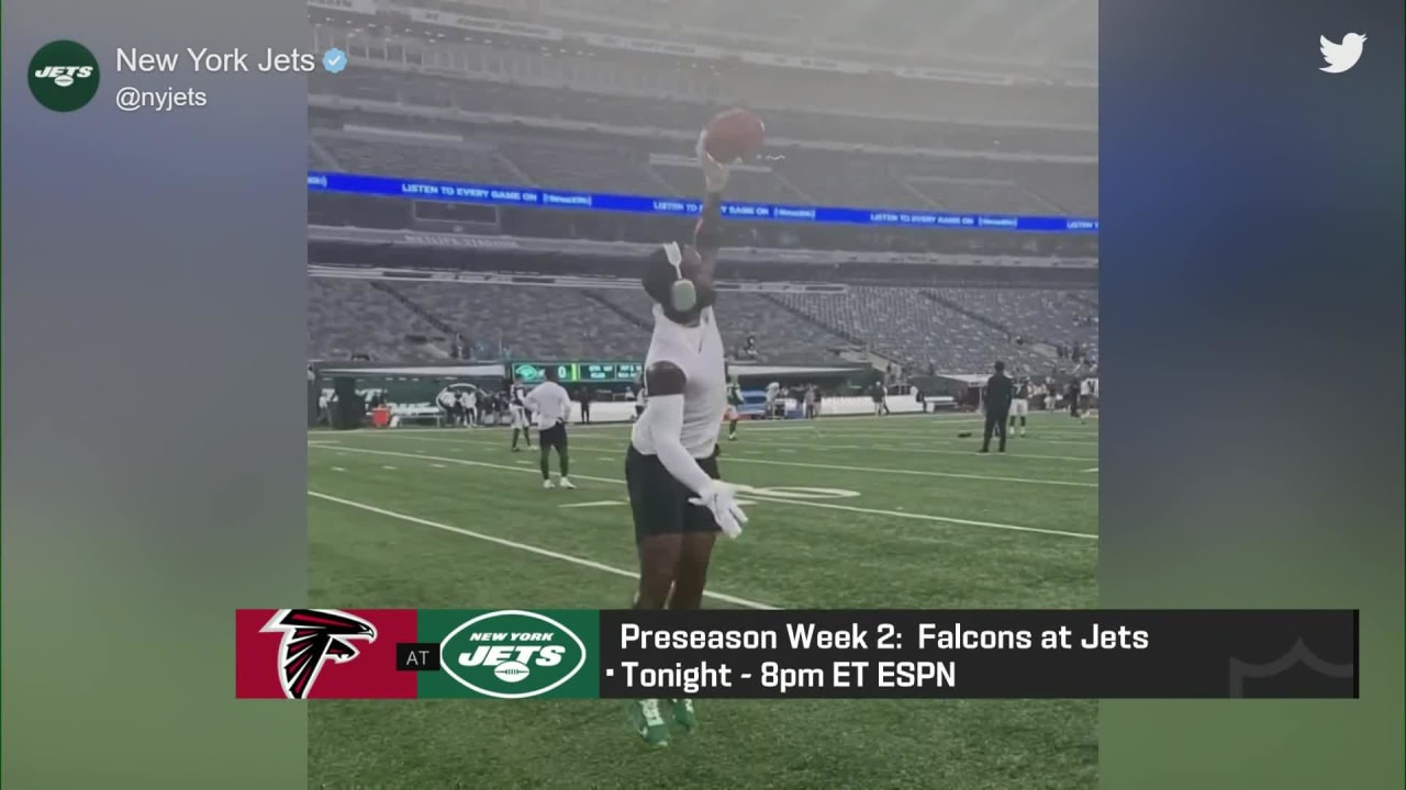 New York Jets wide receiver Elijah Moore makes eye-popping one-handed catch  in warm-ups