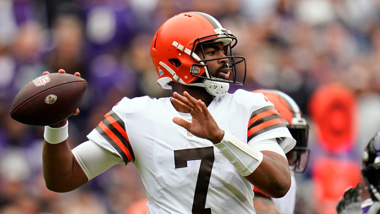 Watch Amari Cooper catch a 4-yard touchdown pass from Jacoby Brissett to  give the Browns a 25-point lead vs. the Bengals 