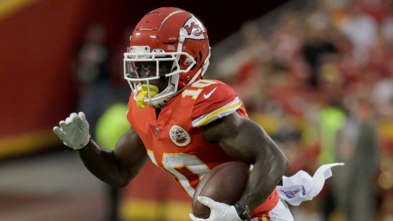 Chiefs WR Tyreek Hill signs 3year, 54M extension