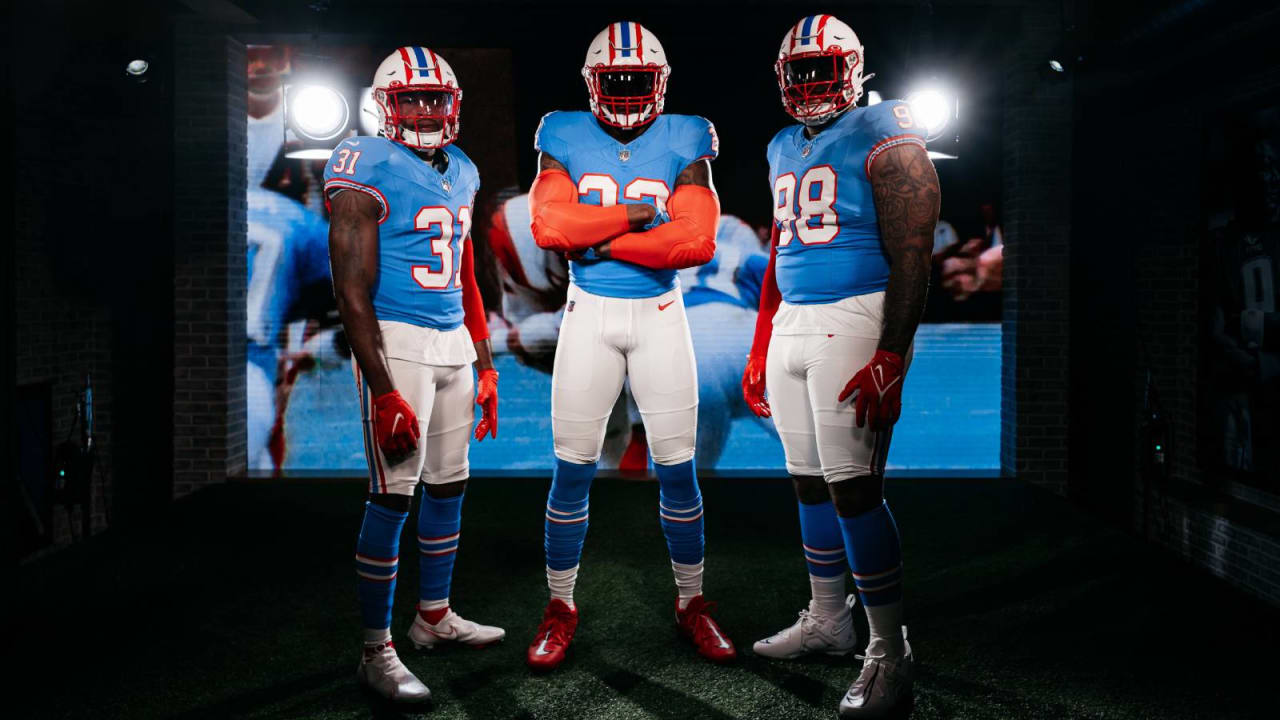 Tennessee Titans unveil 'Oilers' throwback uniforms