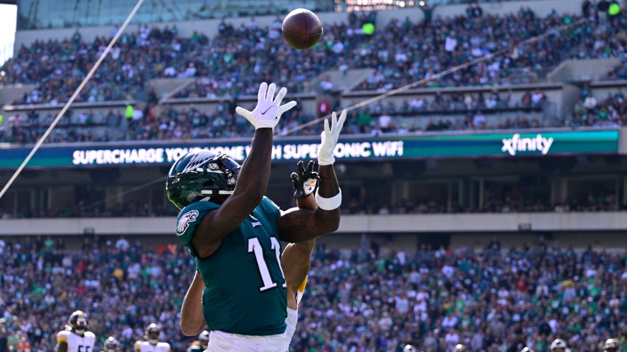 Every Philadelphia Eagles wide receiver A.J. Brown catch in 2-TD game