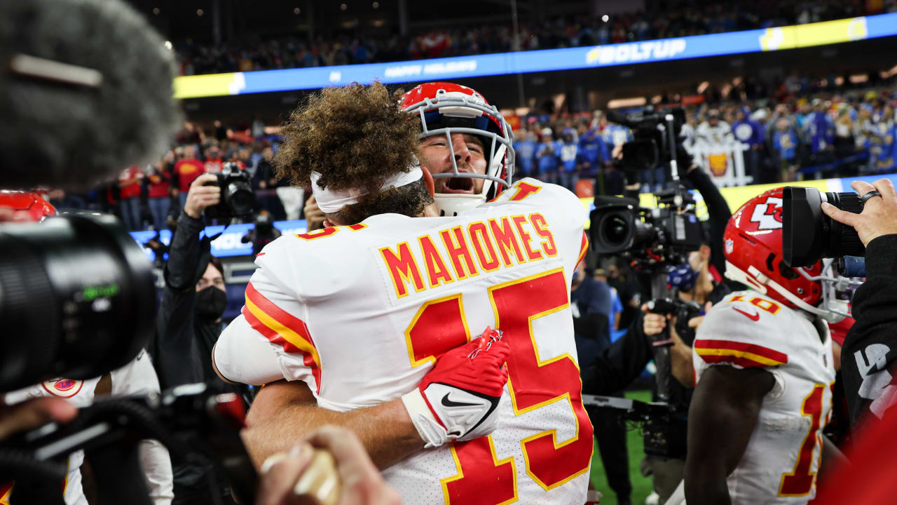 Patrick Mahomes on connection with Travis Kelce to close a classic: 'That was a special moment' - Vimarsana News
