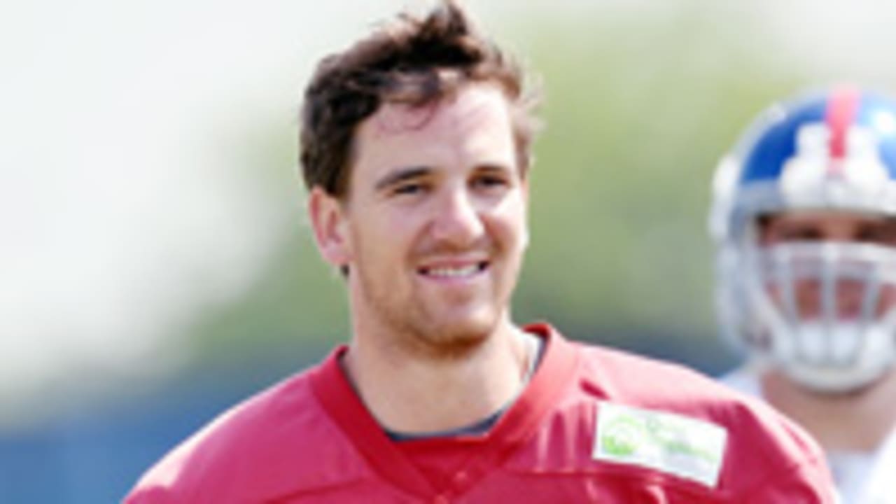 Manning-Eli-140610-SL.jpg