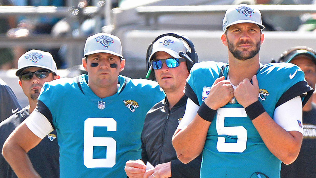 Jacksonville Jaguars bench quarterback Blake Bortles