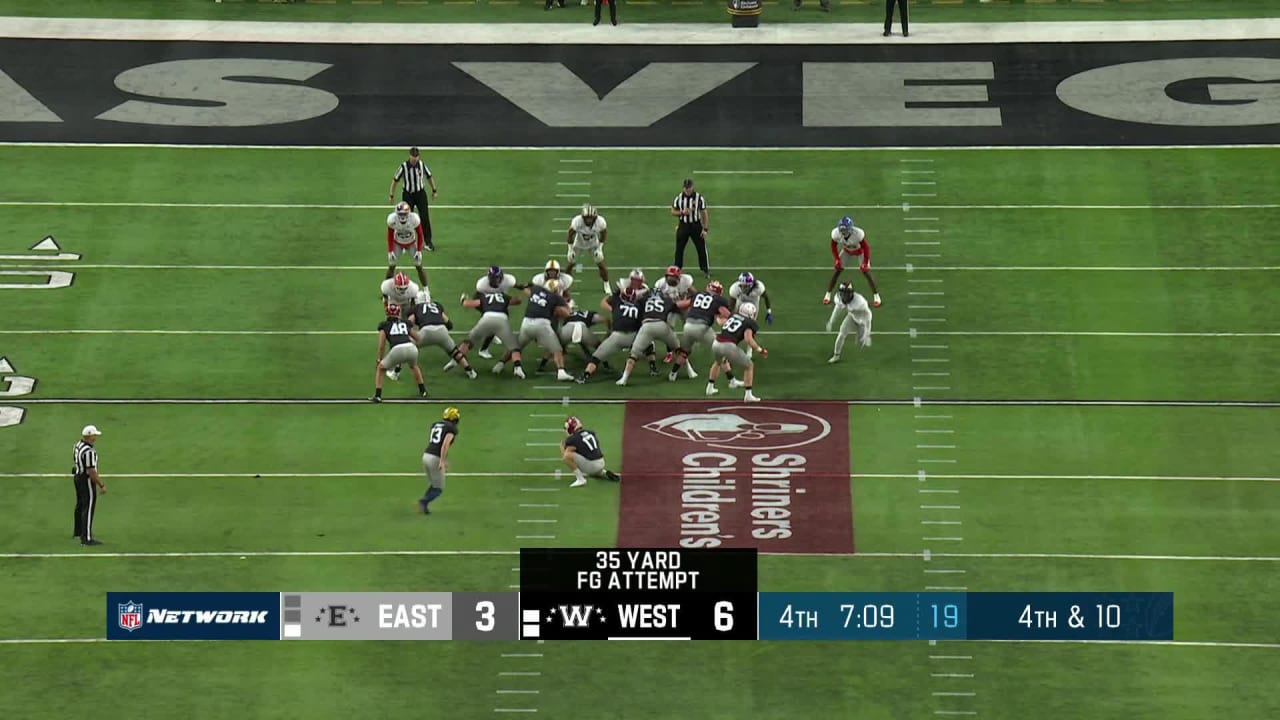 Michigan Wolverines kicker Jake Moody sinks his third field goal of the