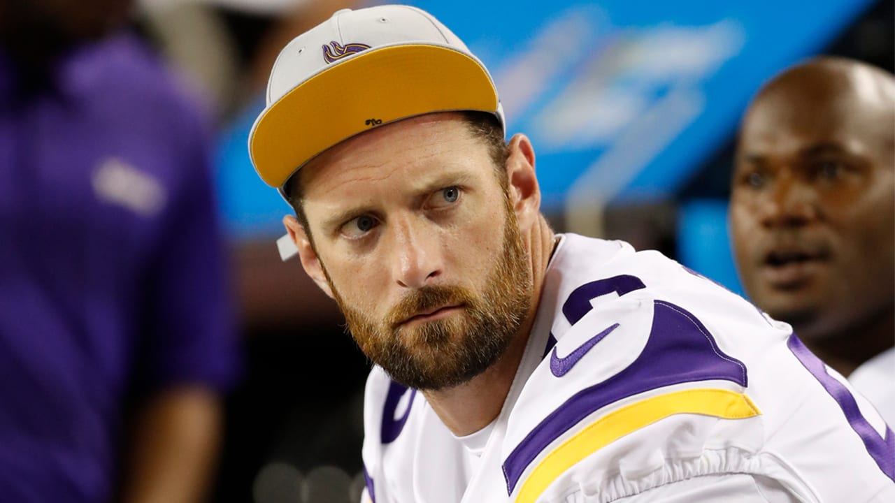 Longhorn Brian Robison signs 1-day contract to retire with Vikings