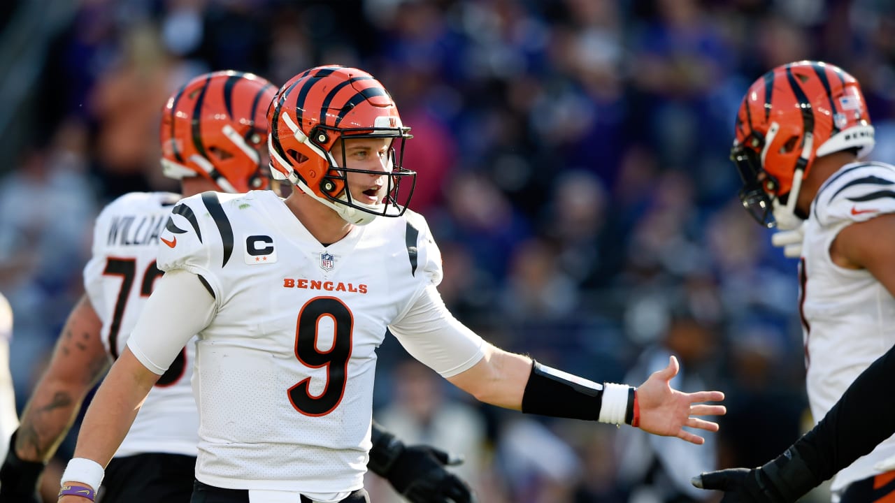 Locker Room Celebration: Raiders at Bengals 