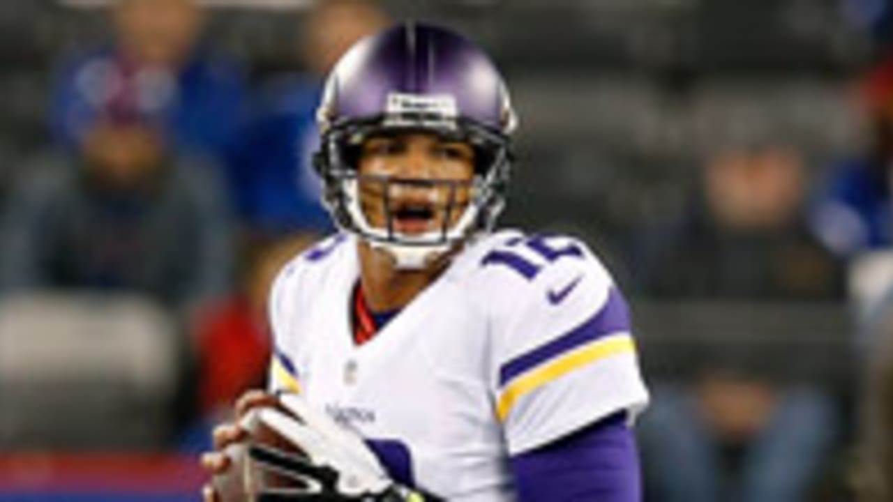 josh-freeman-140407-sl.jpg