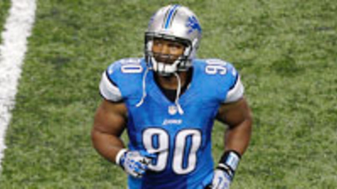 Ndamukong-Suh-sl-2-130910.jpg