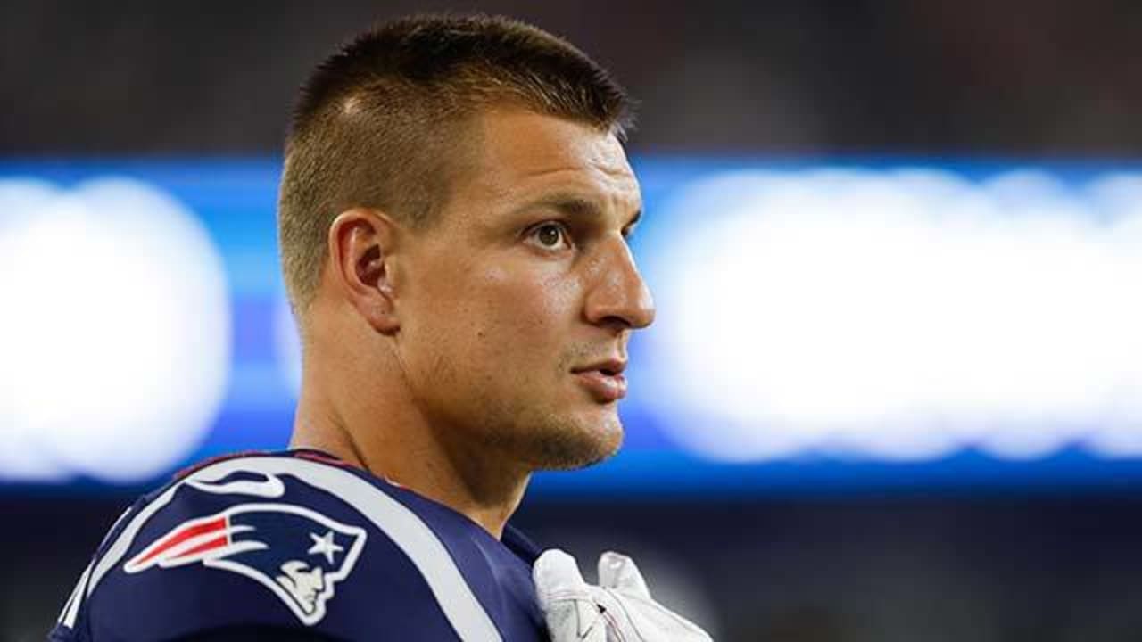 Rob Gronkowski Resisted Trade From Patriots, Wanted to Only Play With Tom  Brady