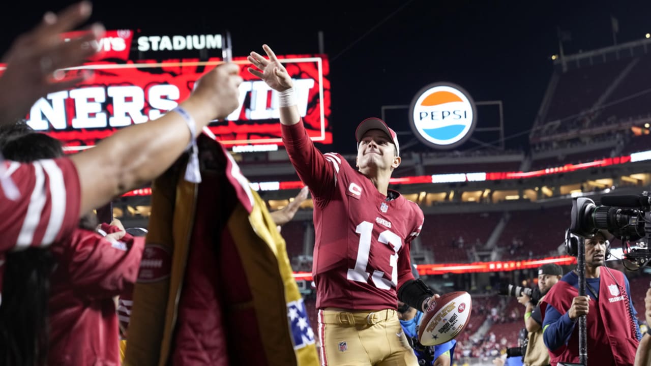 Un jugador de los Cowboys no sabía del cambio de horario ante los 49ers