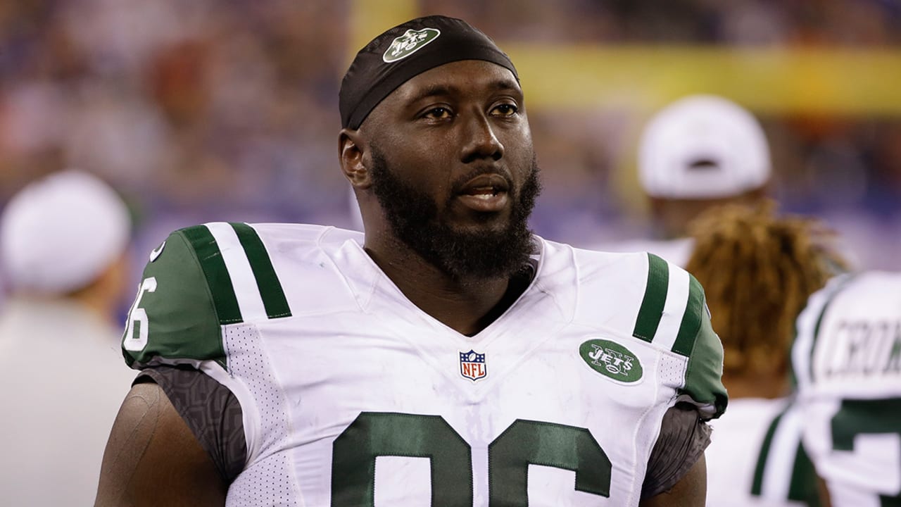 Muhammad-Wilkerson-160728-sl.jpg