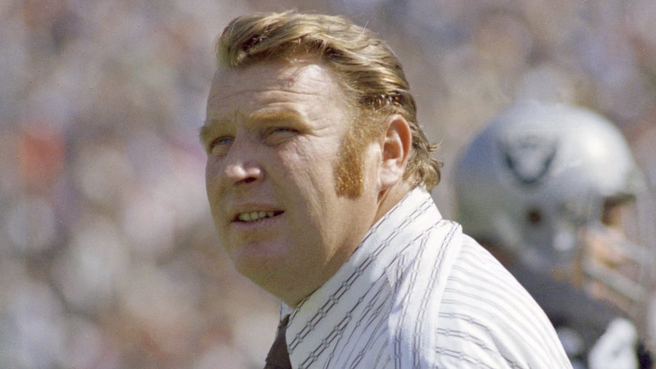 John Madden, legendary Hall of Fame coach and broadcaster, dies at age 85