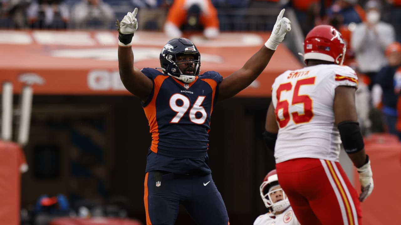 WATCH: Broncos' Shelby Harris sacks Chiefs' Patrick Mahomes in NFL Week 18  – The Denver Post