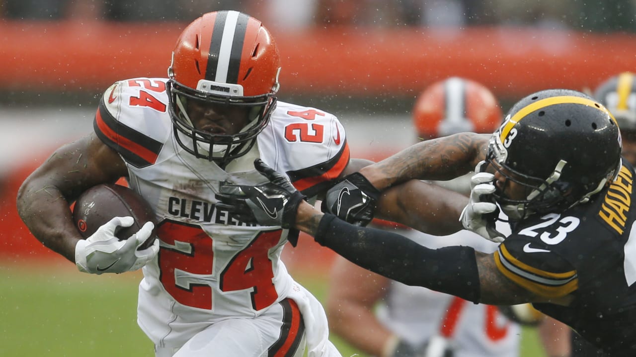 Browns don't lose, tie Steelers 21-21 in sloppy game