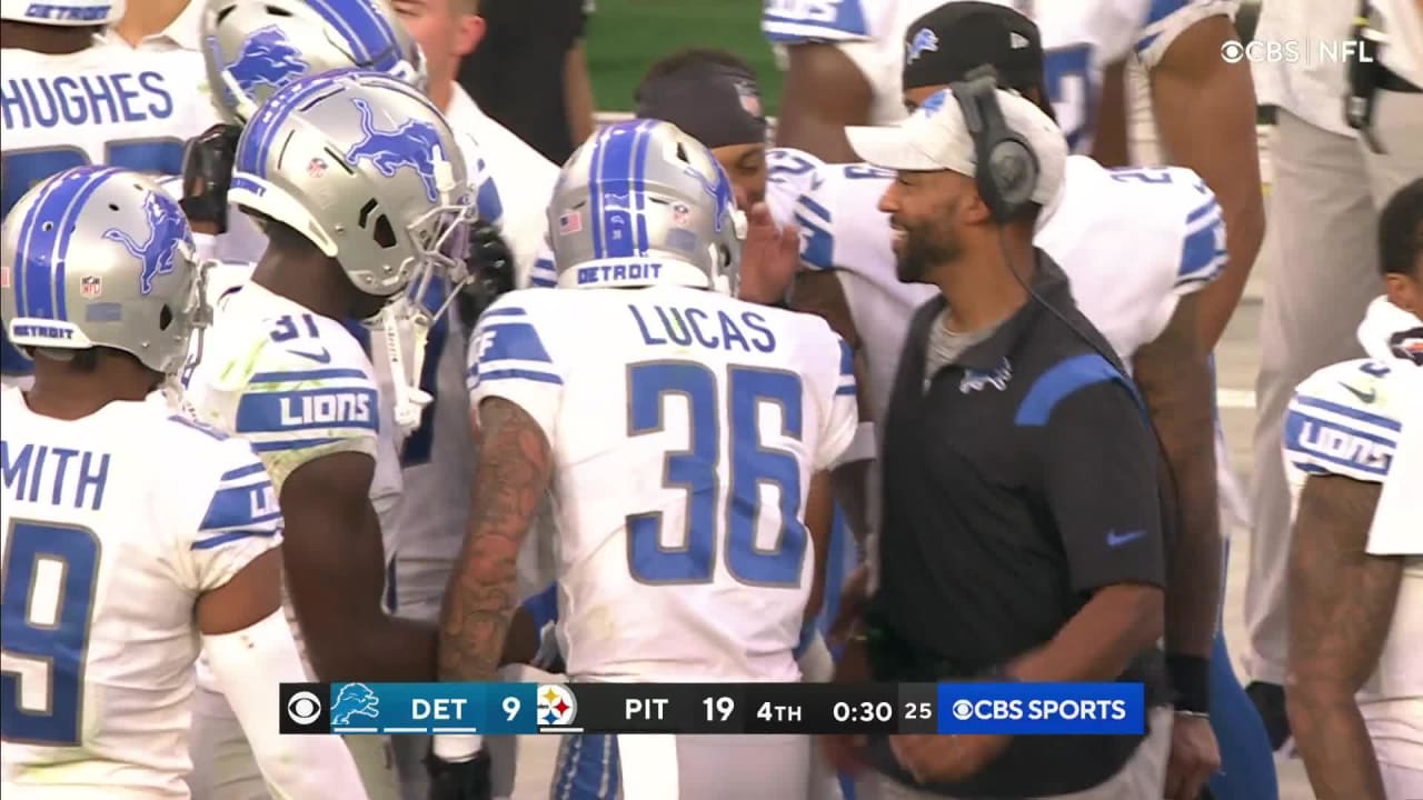Detroit Lions cornerback Chase Lucas recovers Lions' onside kick late