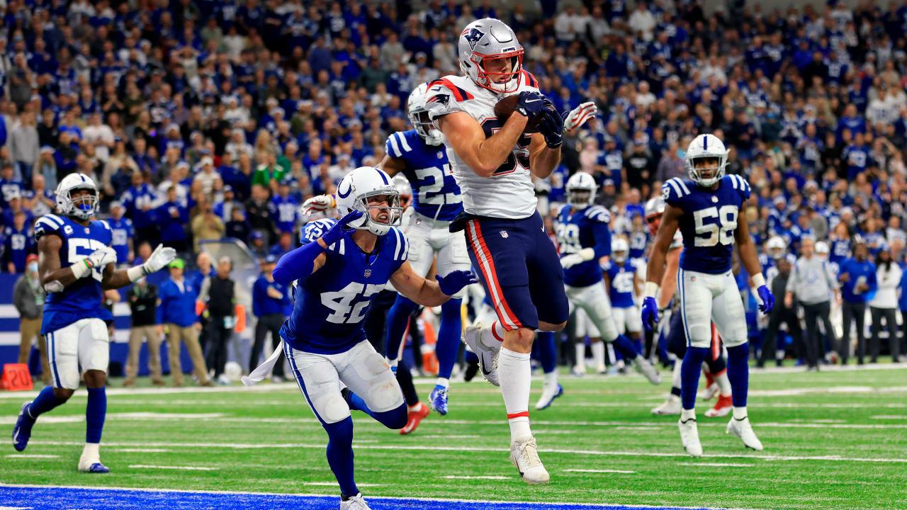 New England Patriots Quarterback Mac Jones Fits Tight-window Pass To ...