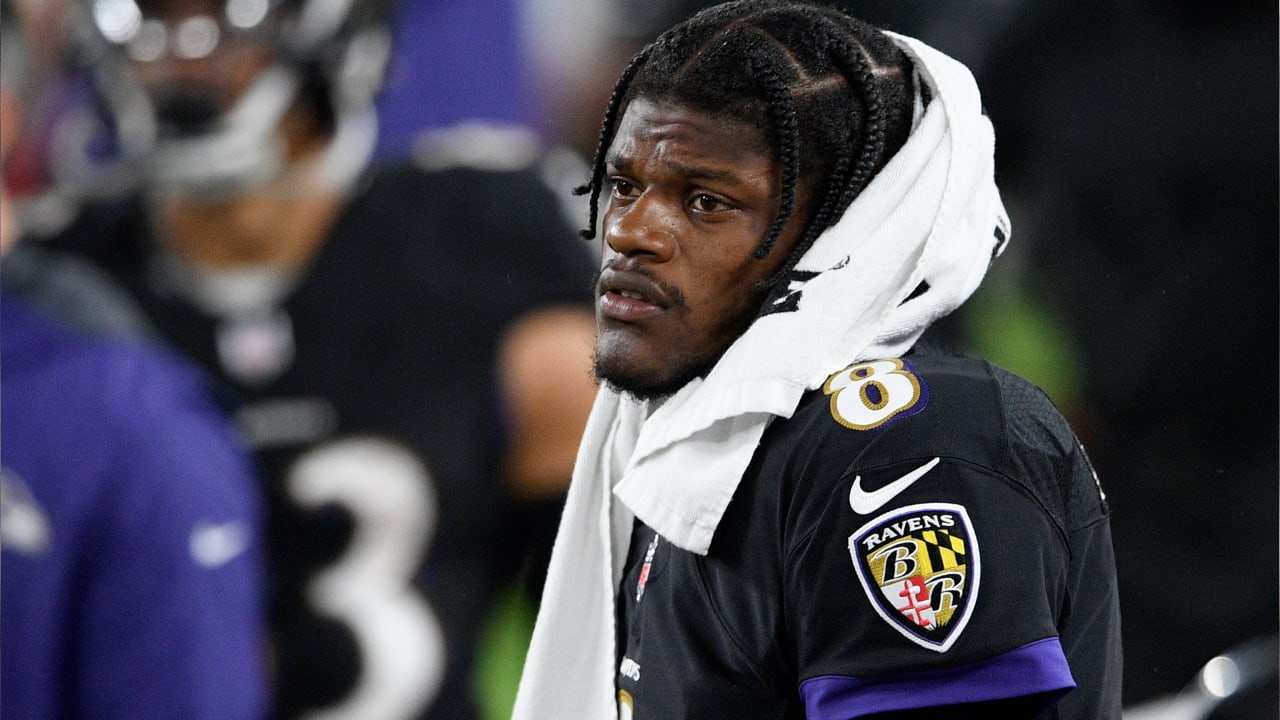 WATCH: Ravens QB Lamar Jackson escapes Bills LB Von Miller for