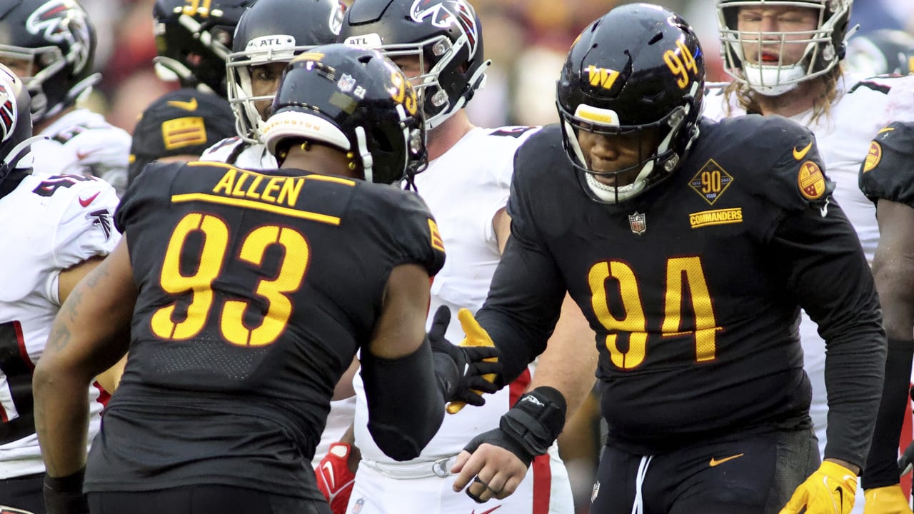 Washington Commanders defensive tackle Jonathan Allen (93) reacts