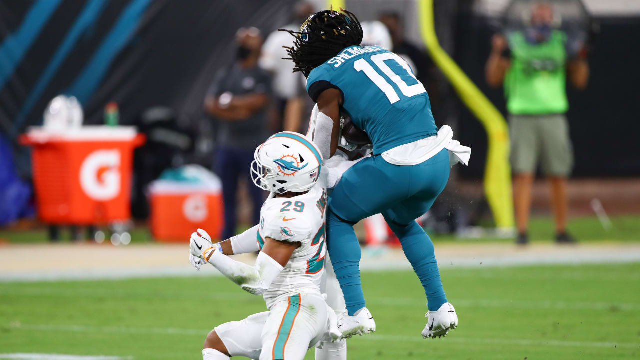 Jaguars receivers led by Laviska Shenault makes big plays vs. Colts