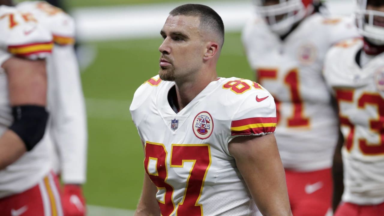 Chiefs TE Travis Kelce enters Week 16 with just 60 yards needed to break th...