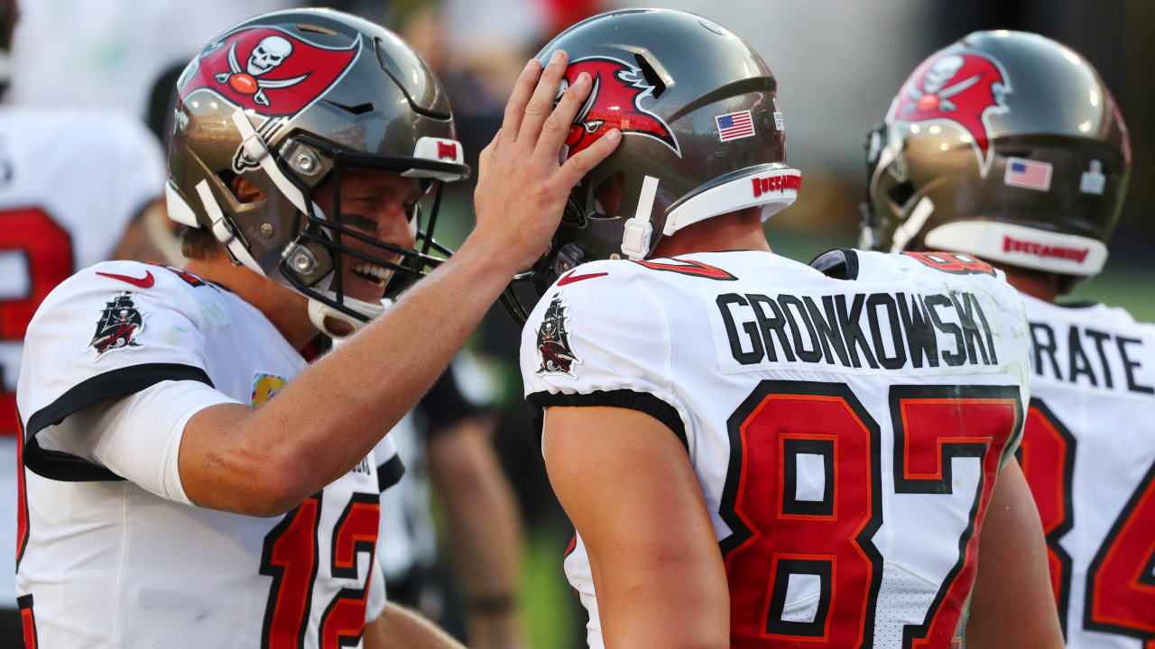 Buccaneers: Tom Brady, Rob Gronkowski chasing history