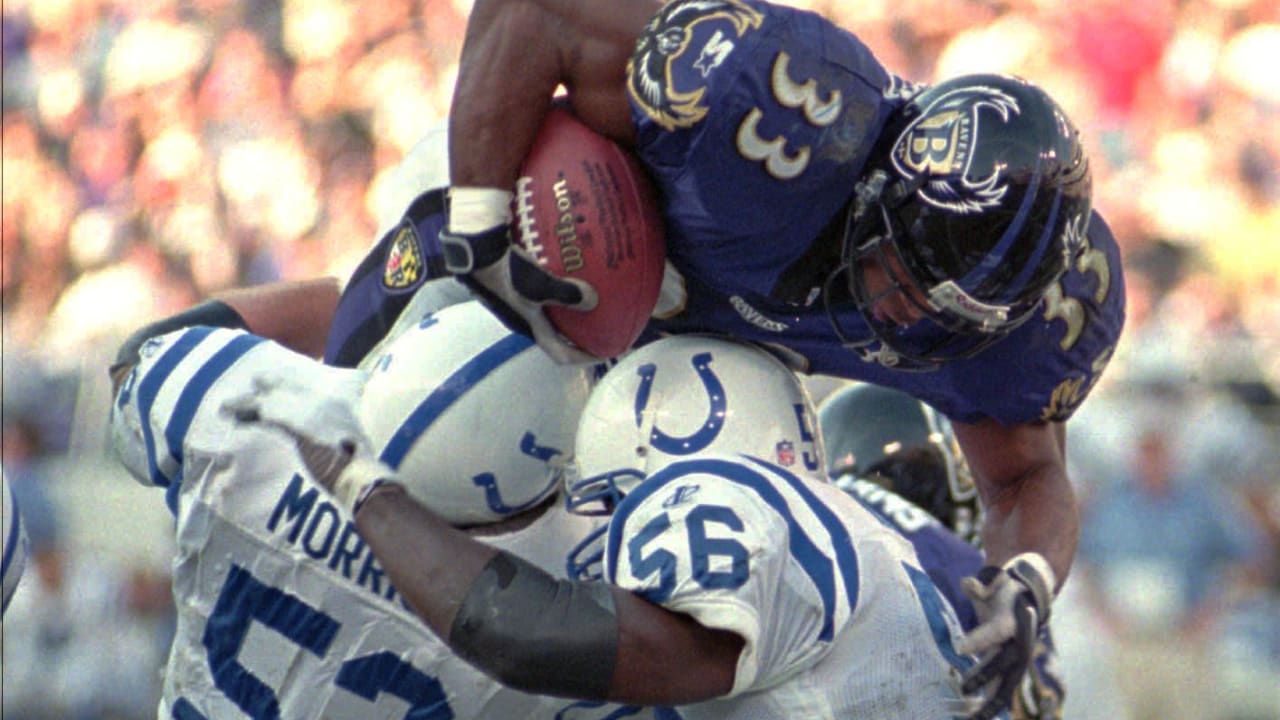 Baltimore Ravens' Derrick Mason prior to the start of an NFL preseason  football game between the Ravens and the New York Giants, Saturday, Aug.  28, 2010, in Baltimore. (AP Photo/Gail Burton Stock