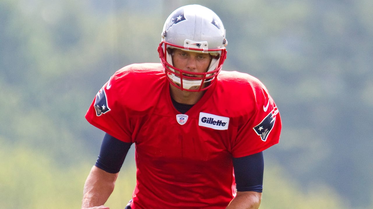 Tom-Brady-150731-SL.jpg